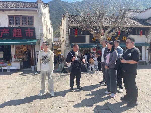 尚佰木门